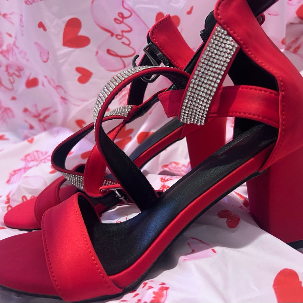 Source Unknown Red Heels with Rhinestone Straps N… - image 3